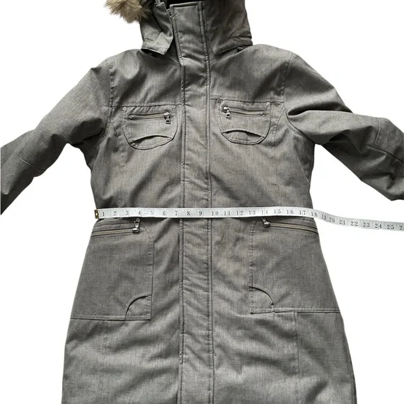 Aritzia TNA Verbier Gray Parka Jacket, size M - Picture 12 of 16